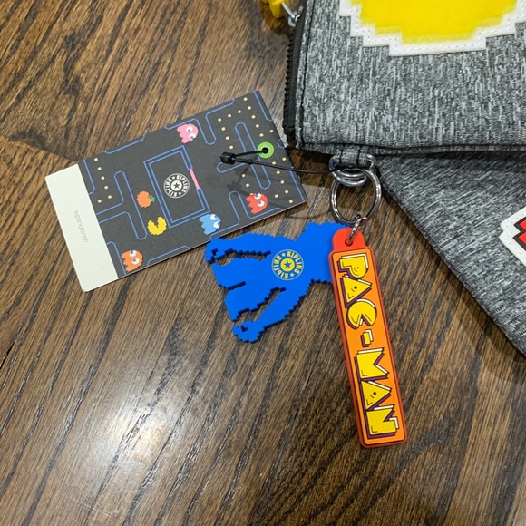 Brand New Kipling Pac Man Duo Pouch - Picture 7 of 13